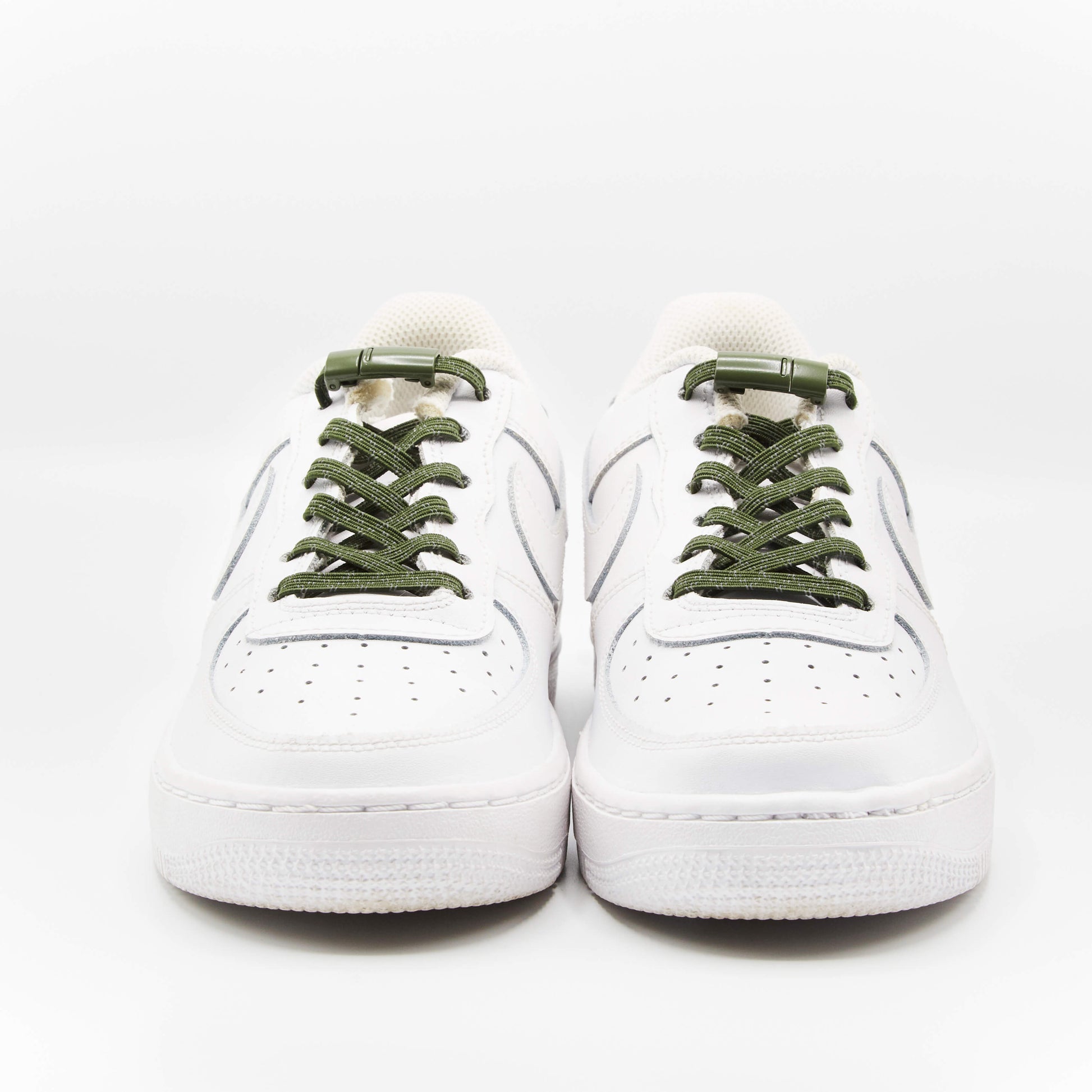 Vihreät heijastavat ja venyvät kengännauhat