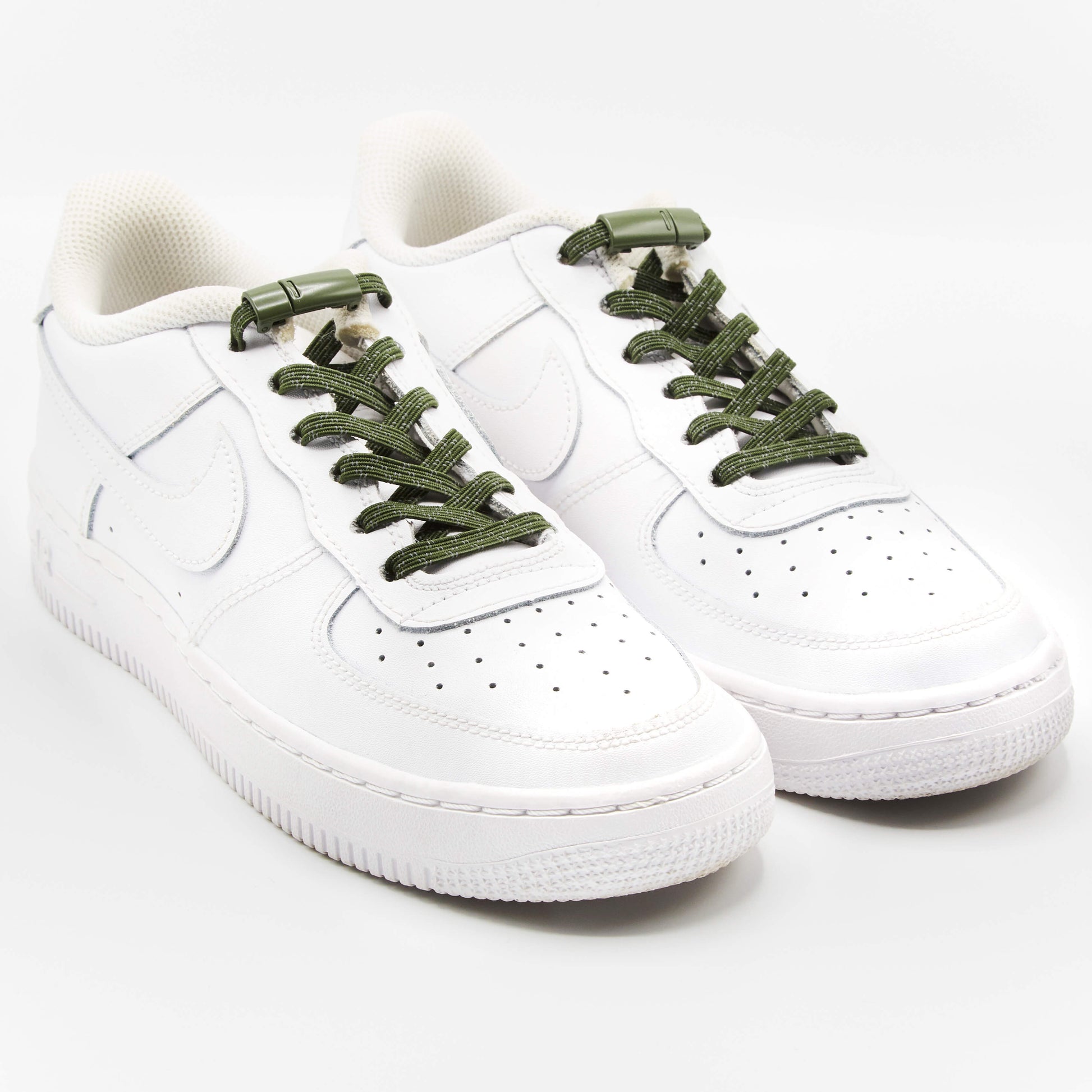 Heijastava kengännauha magneettikiinnityksellä