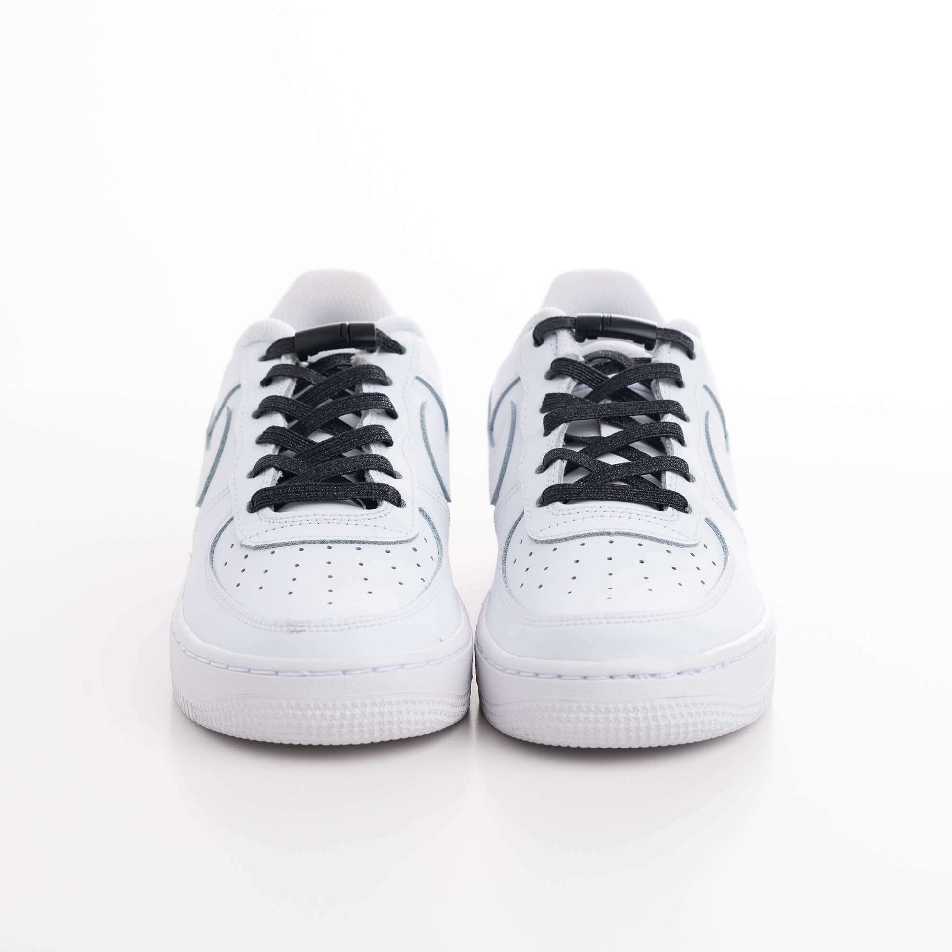 Magneettikiinnitteinen kengännauha