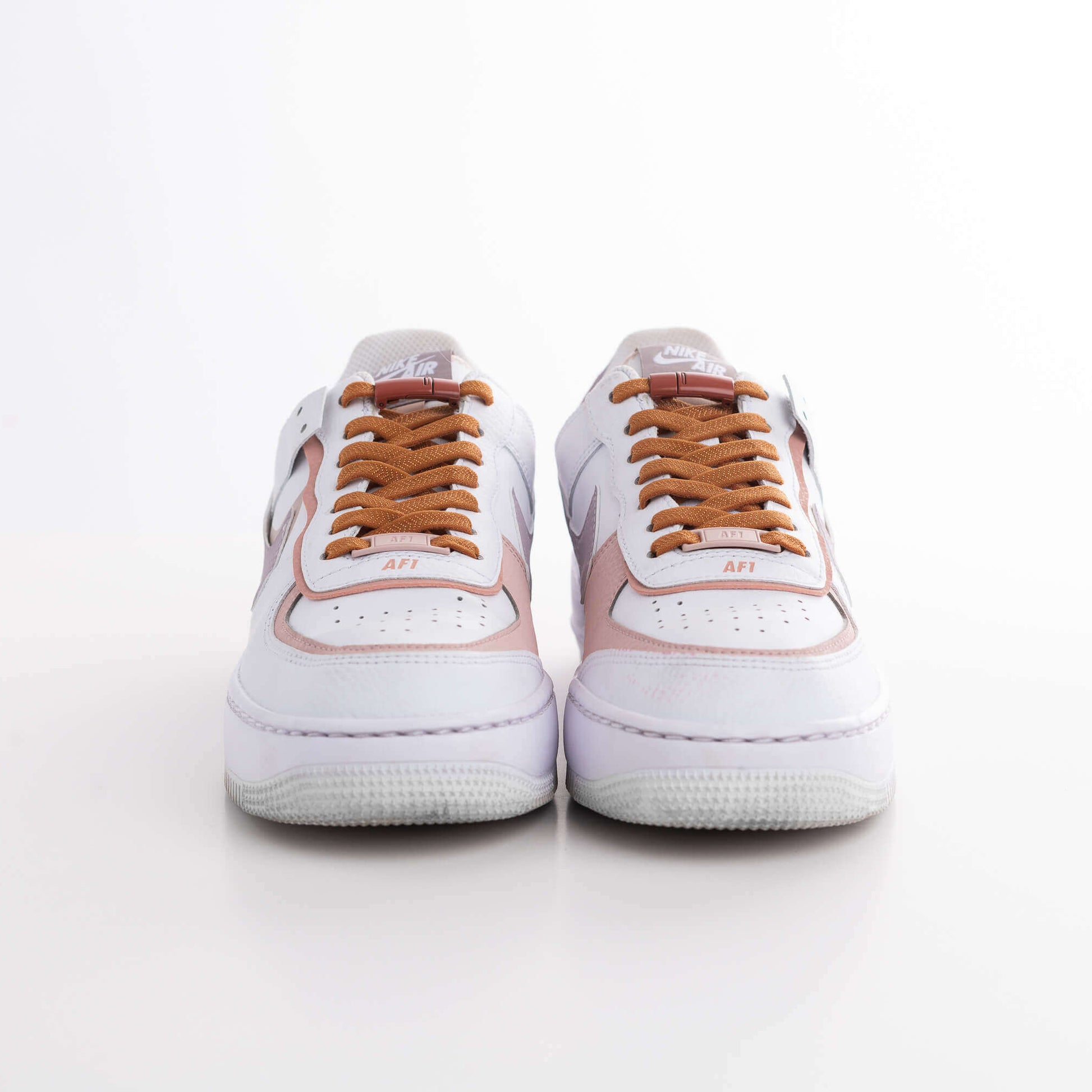 Venyvä kengännauha ruskea