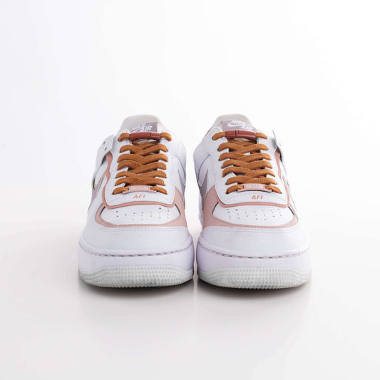 Venyvä kengännauha ruskea