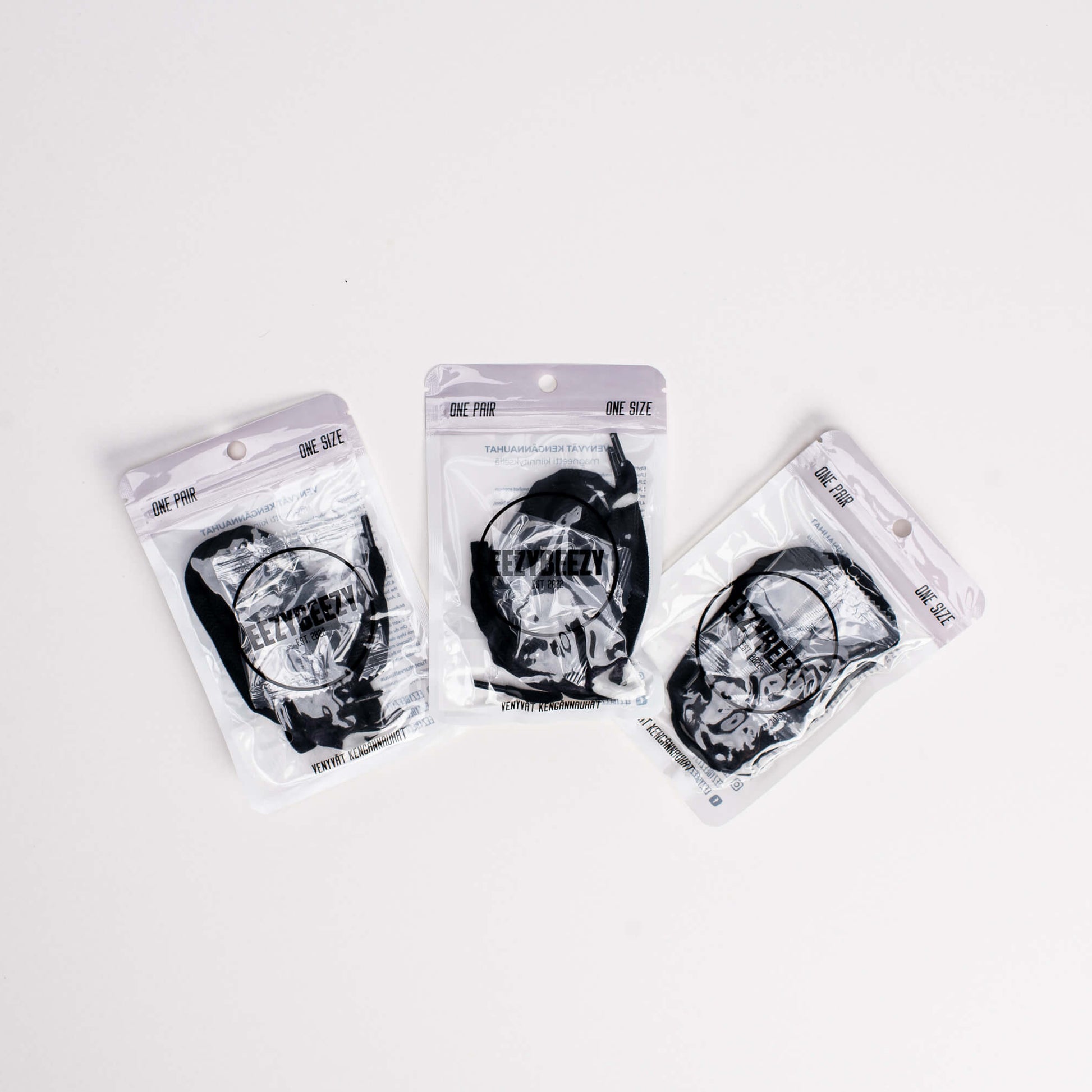 Venyvä kengännauha kolmen setti musta