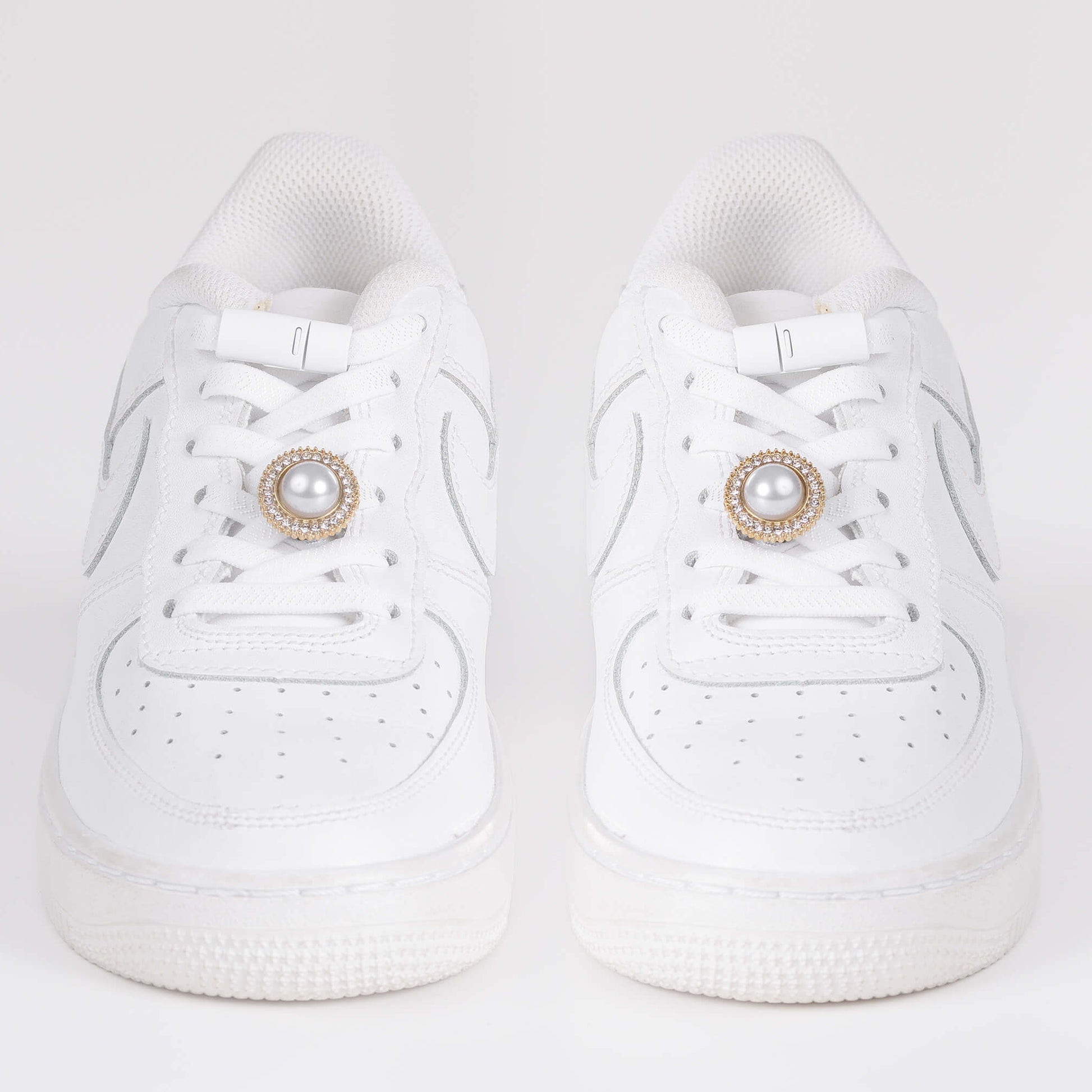 EEZYBEEZY kengännauhakoriste timantteja ja helmi