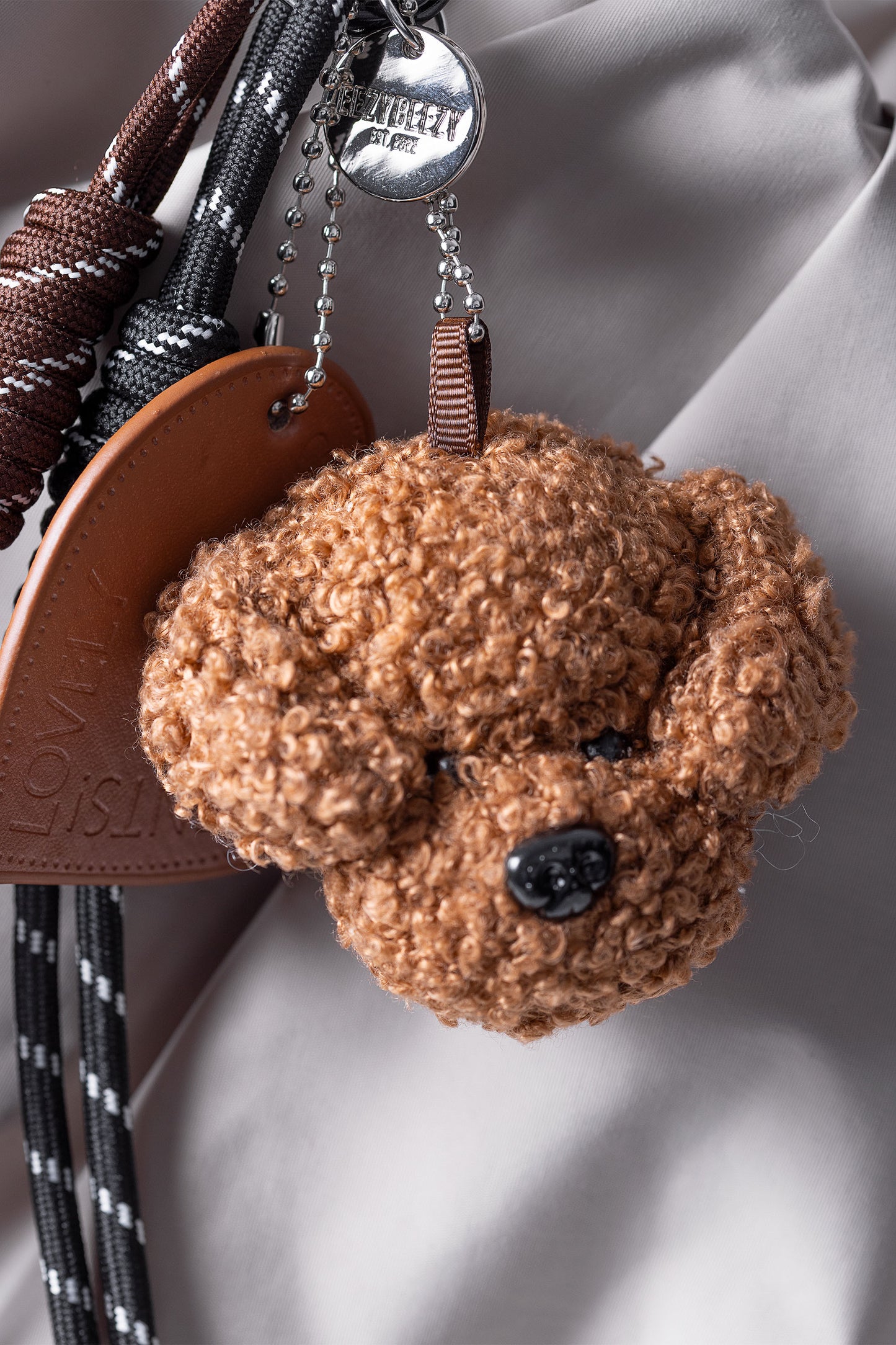 MOCHA BEAR LAUKKUKORUSTA LÄHIKUVA